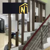 VÁCH NGĂN CẦU THANG ĐƠN GIẢN